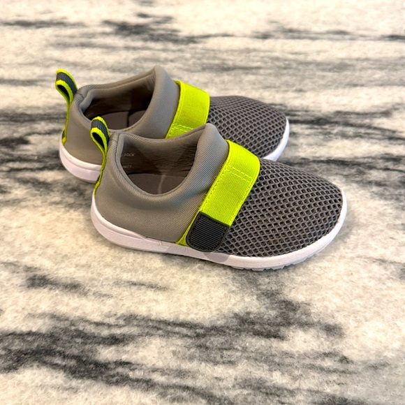 Cat & Jack Toddler Austin Water Shoe sz 6 - Picture 3 of 6